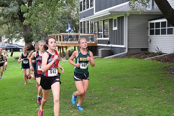 Can the Varsity Girls Cross Country team stay under top 3?